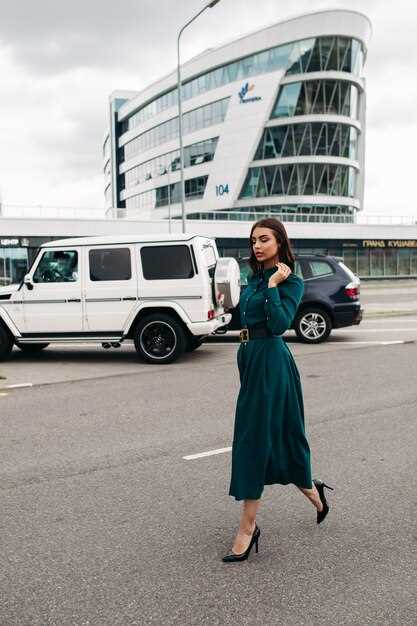 Обзор обновленных характеристик и комплектаций Ford Tourneo Custom 2024 года